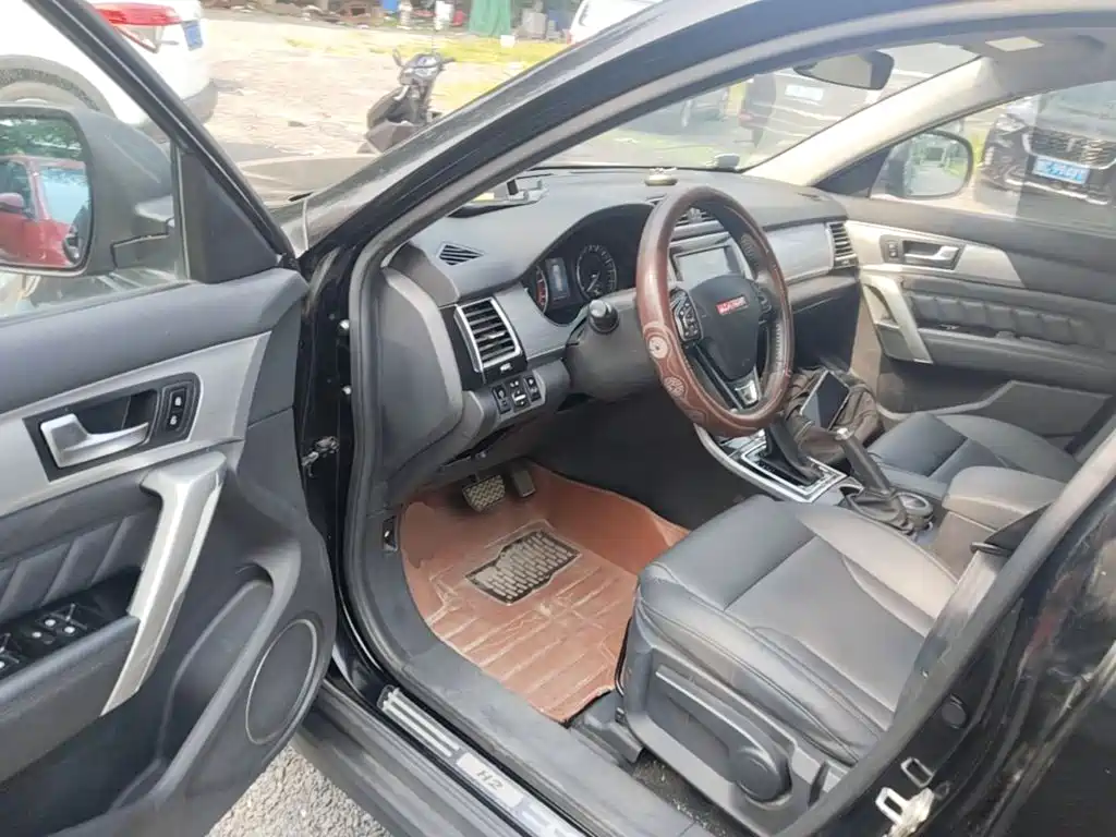 Фото 12 - Haval H2
