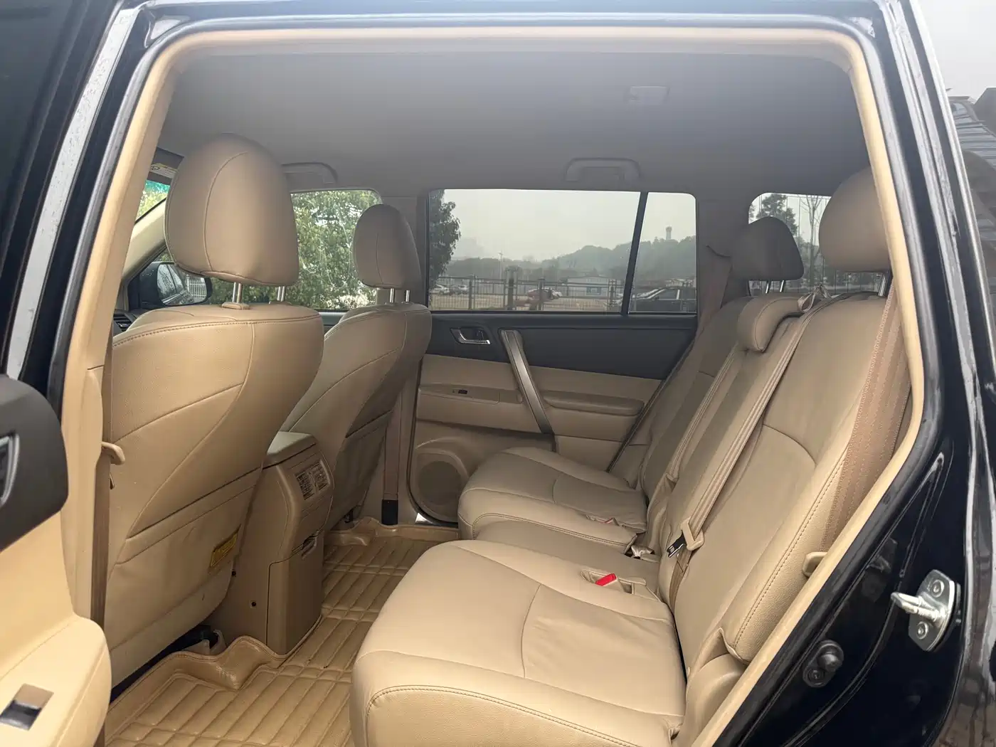 Toyota Highlander 2012 2.7L 2WD 5-seater Sport Edition фото 6