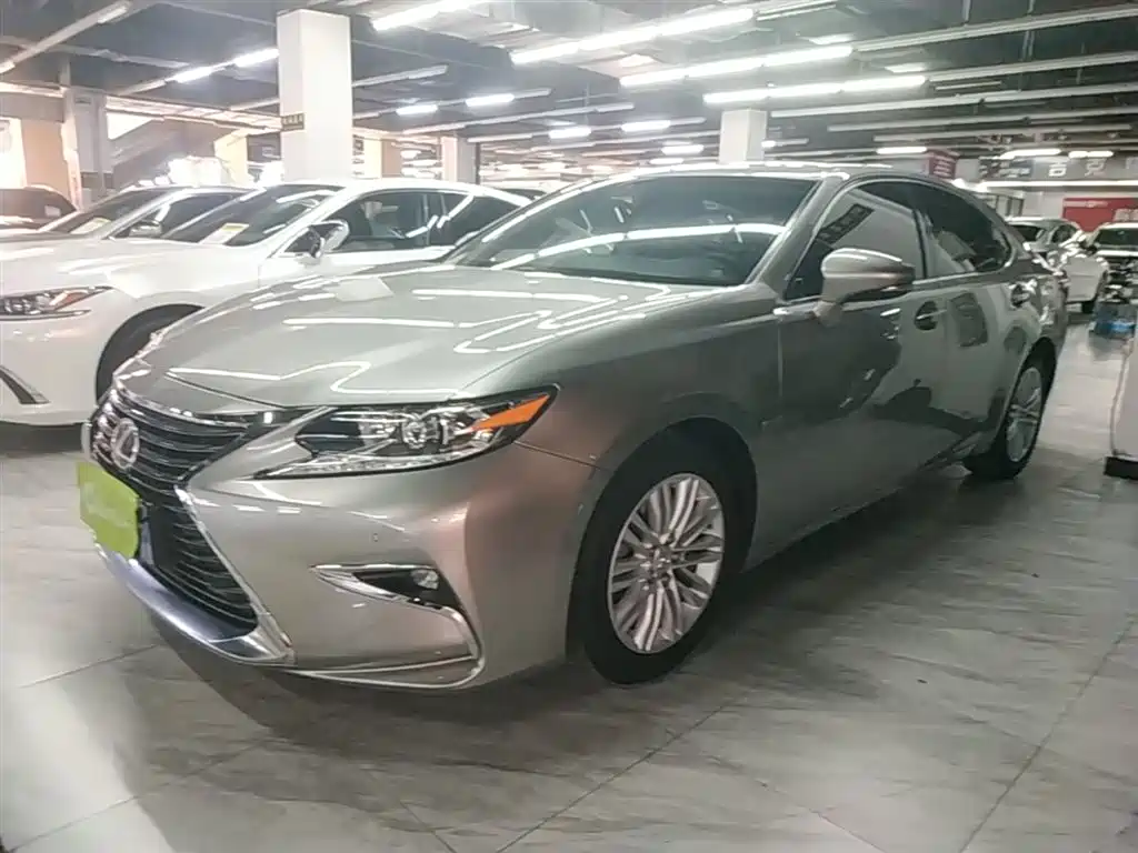 Lexus ES 2015 200 Elite Edition фото 2
