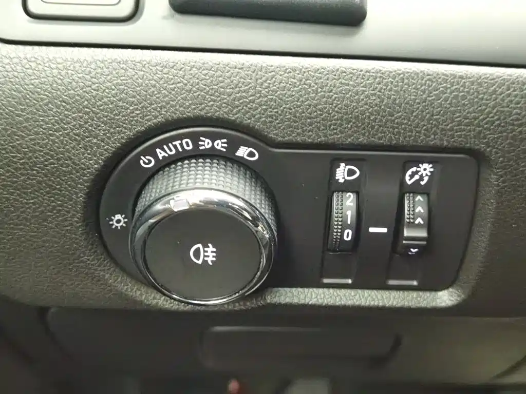 Buick GL6 2023 2021 323T Mild Hybrid Connected Luxury