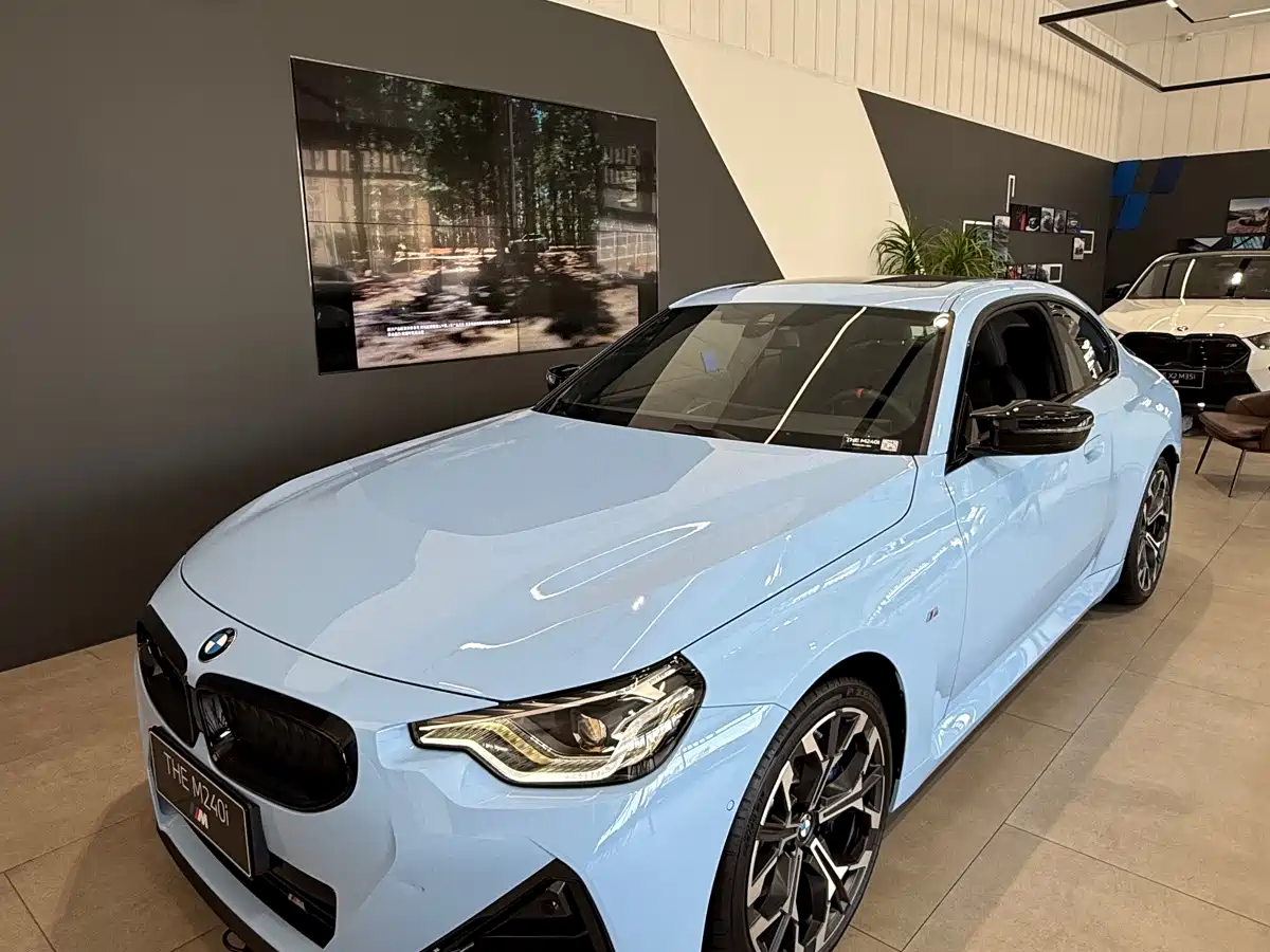 BMW M240i 2026 M240i