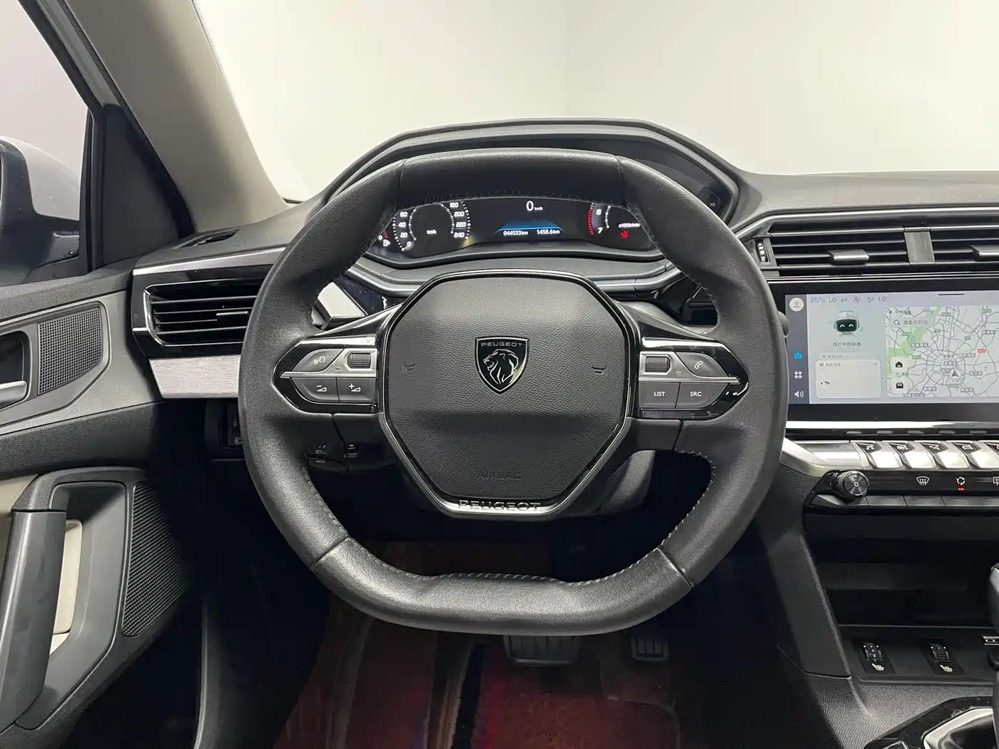Фото 15 - Peugeot 408