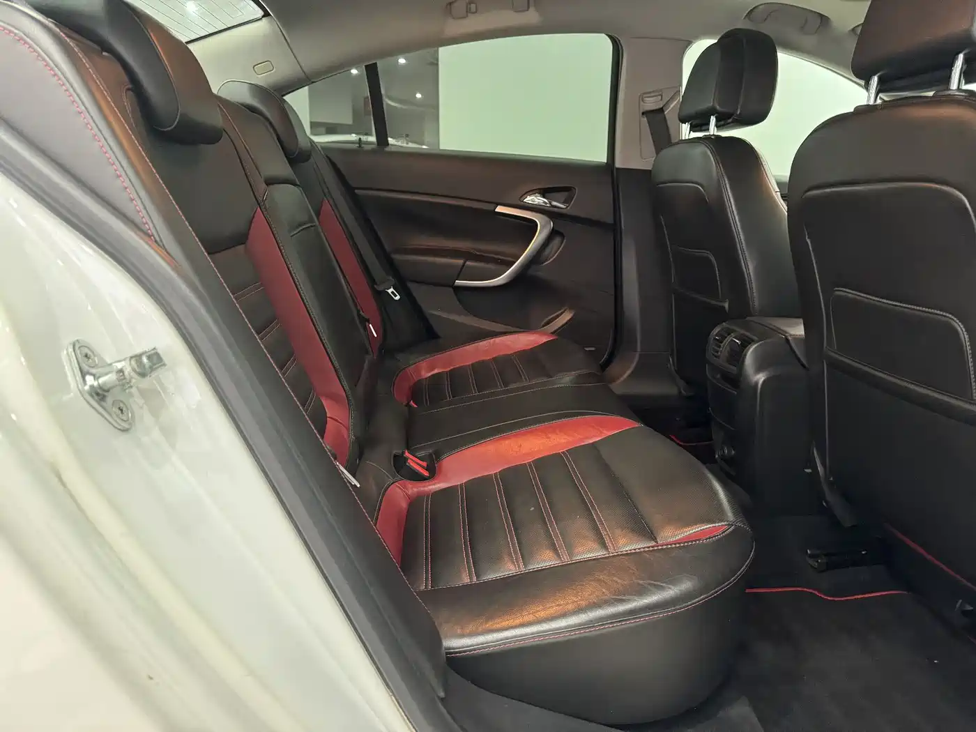 Buick Regal 2011 GS 2.0T Super Sport Edition фото 13