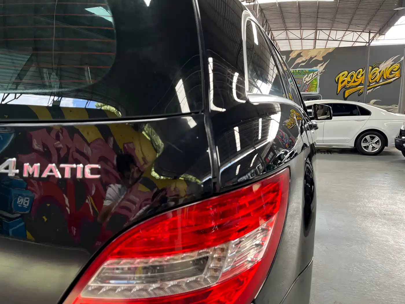 Mercedes-Benz R-Class 2011 R 350 L 4MATIC фото 9