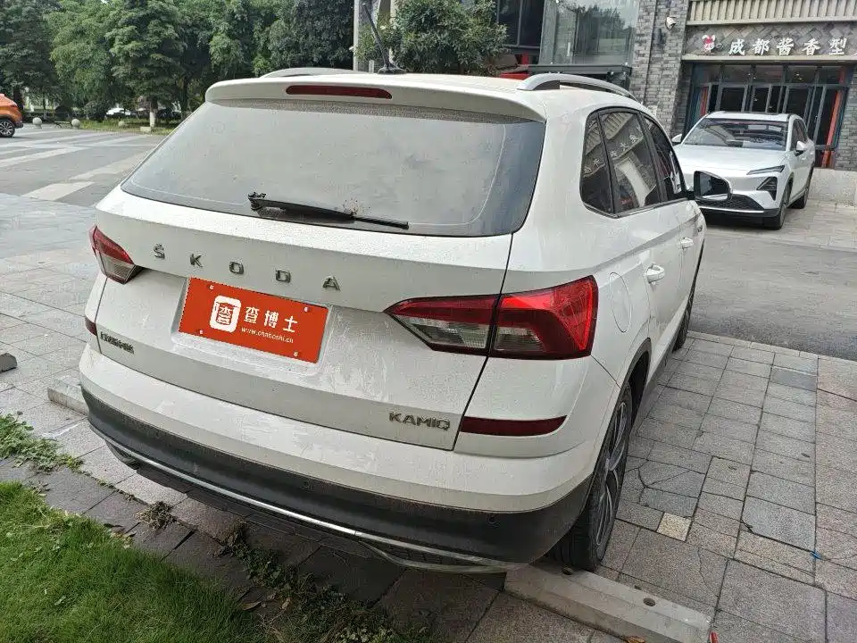 Škoda Kamiq 2021 1.5L Auto Comfort Edition фото 10