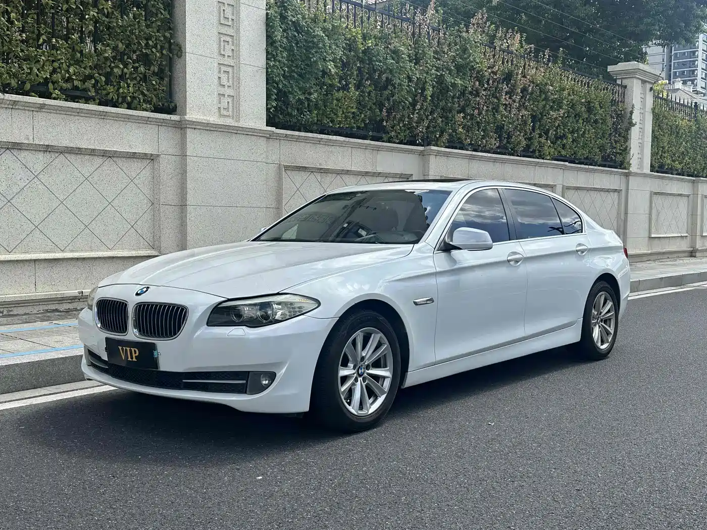 BMW 5 Series 2011 523Li Luxury