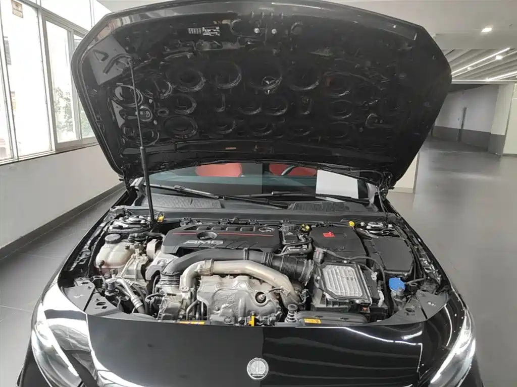 Mercedes-Benz A-Class AMG 2025 AMG A 35 L 4MATIC фото 20