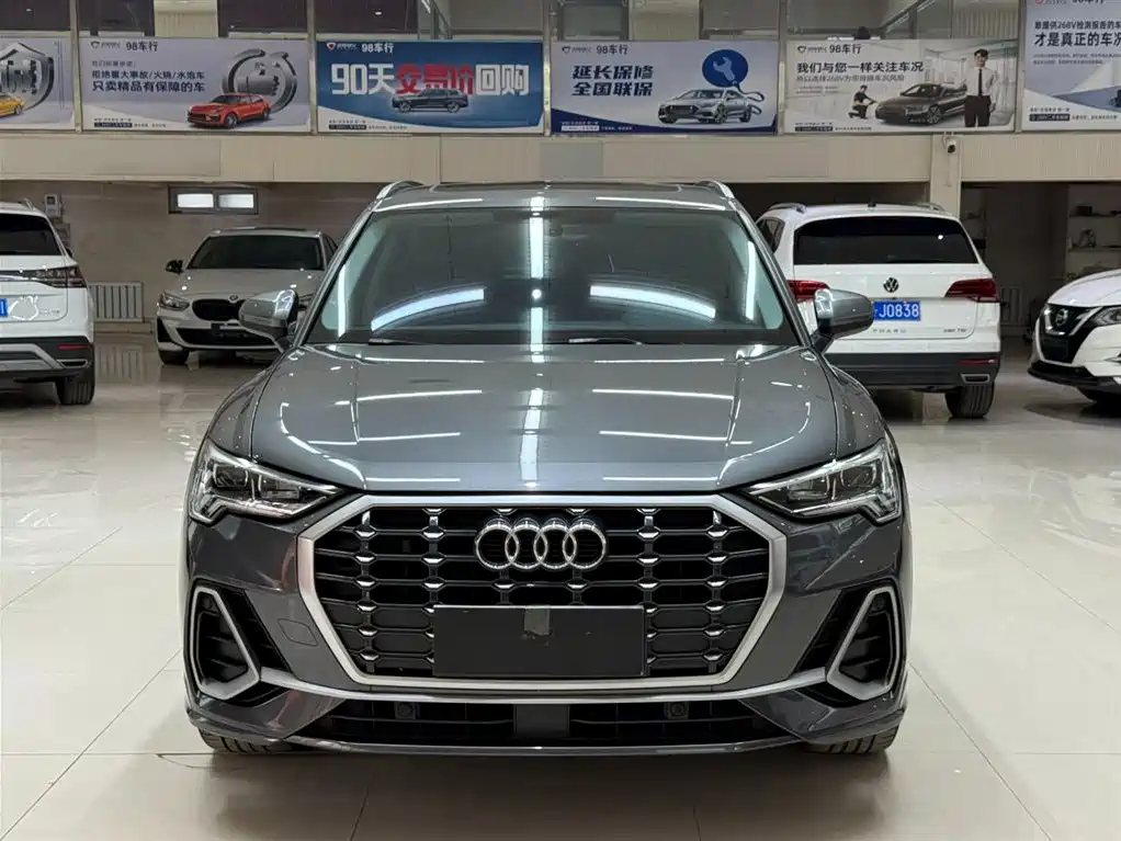 Audi Q3 2023 35 TFSI Fashion Dynamic Model (1.5T) фото 2