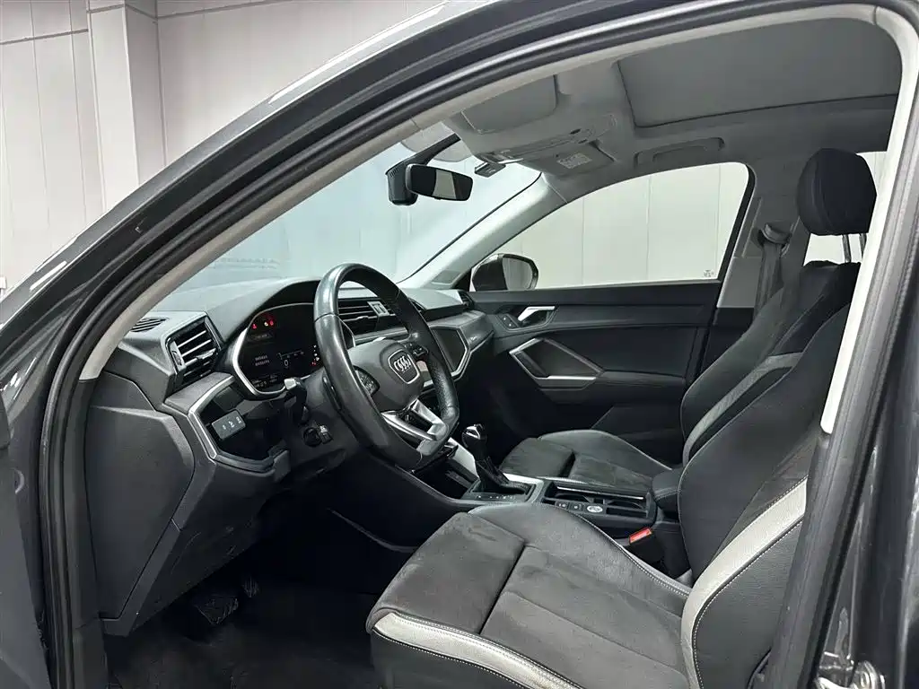 Audi Q3 2023 35 TFSI Fashion Dynamic (1.4T) фото 10