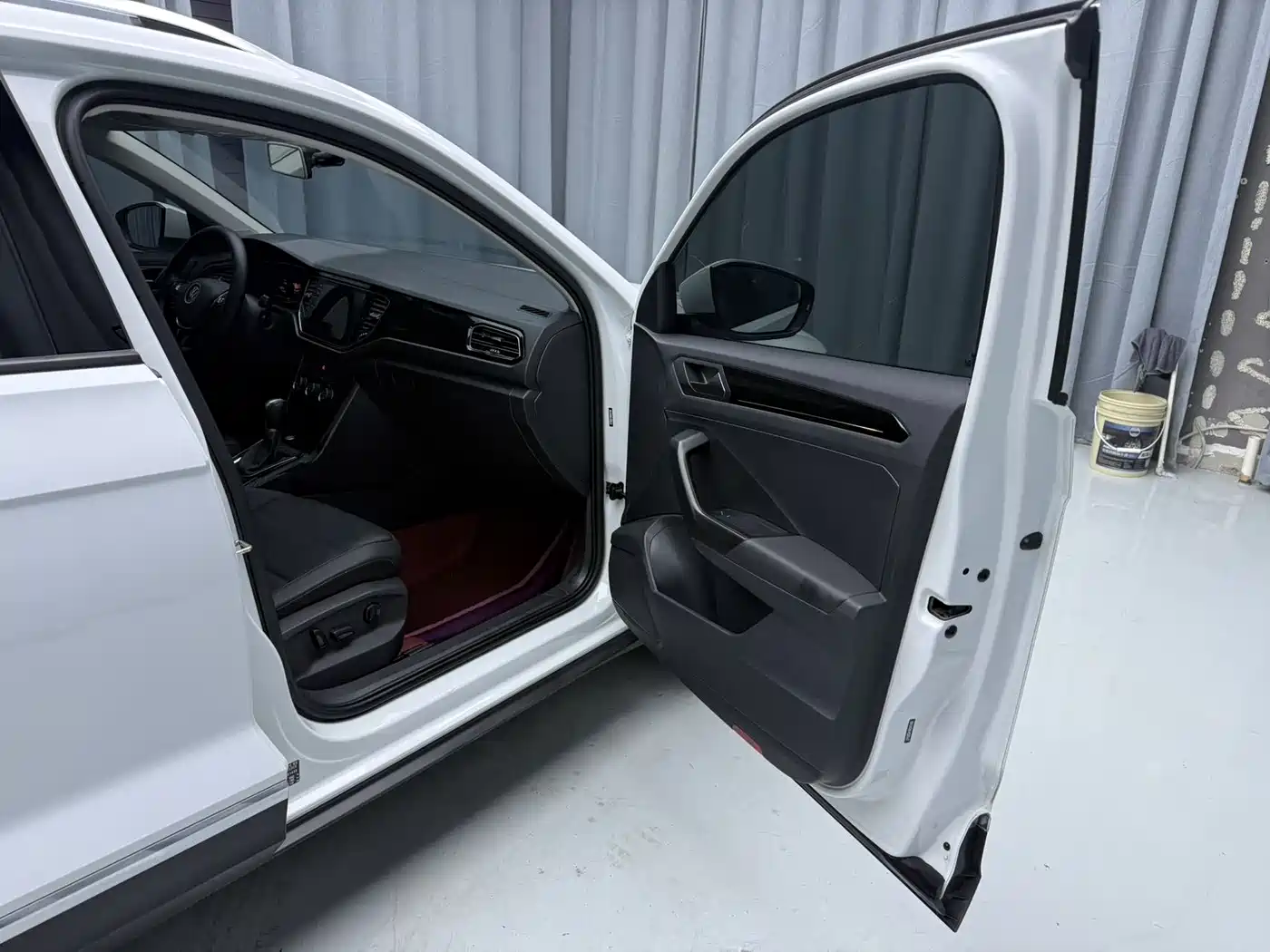 Volkswagen T-ROC 2022 280TSI DSG 2WD Comfort PLUS фото 17