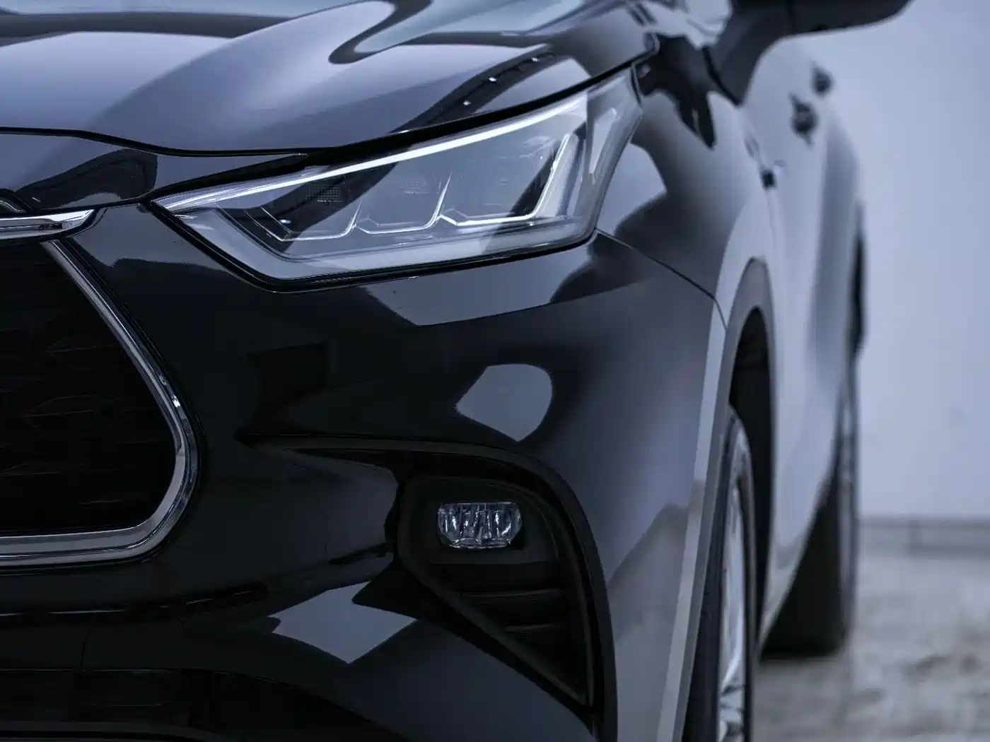 TOYOTA HIGHLANDER