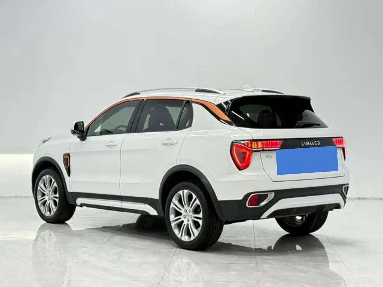 Lynk & Co 01 2019 2.0T 2WD Pro Edition China V фото 5