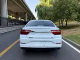 Фото 6 - Geely Vision