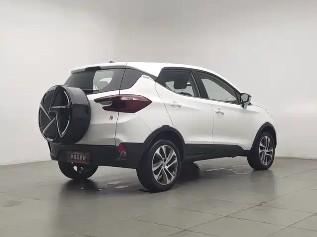 BYD Yuan 2017 1.5L Auto Cool Connect — фото 2