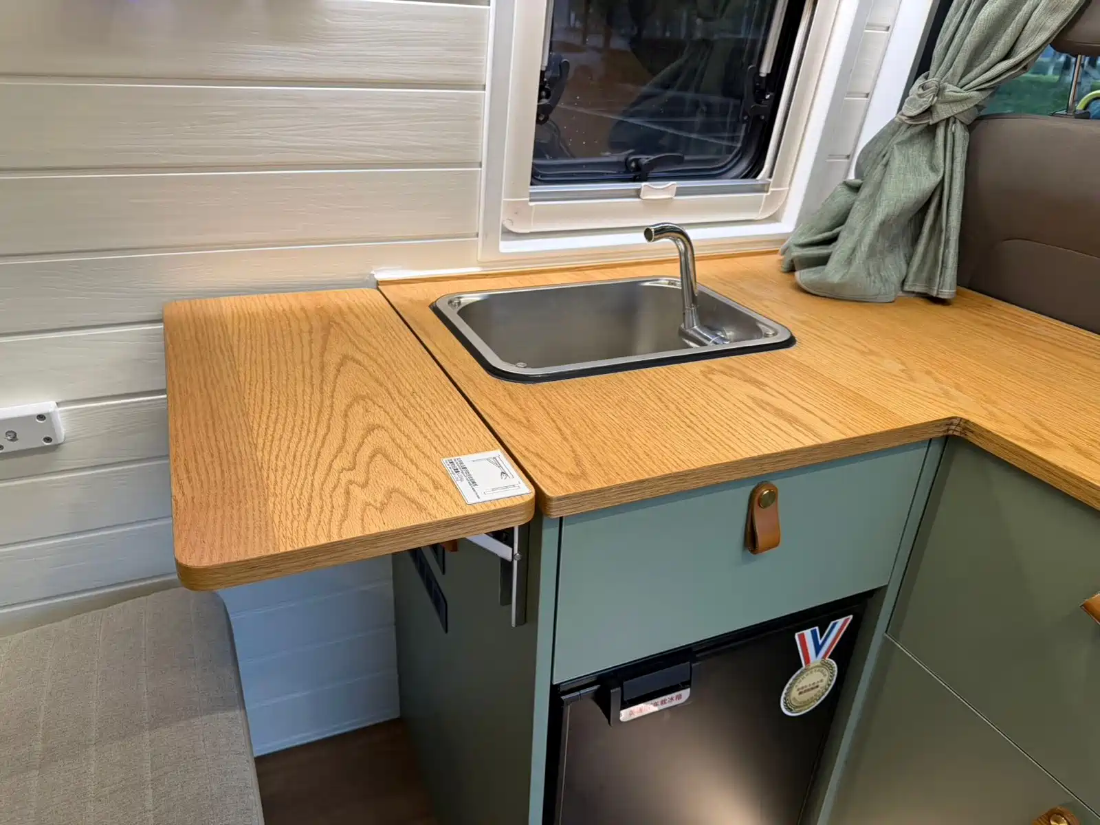 Photo 18 - Maxus V80 RV