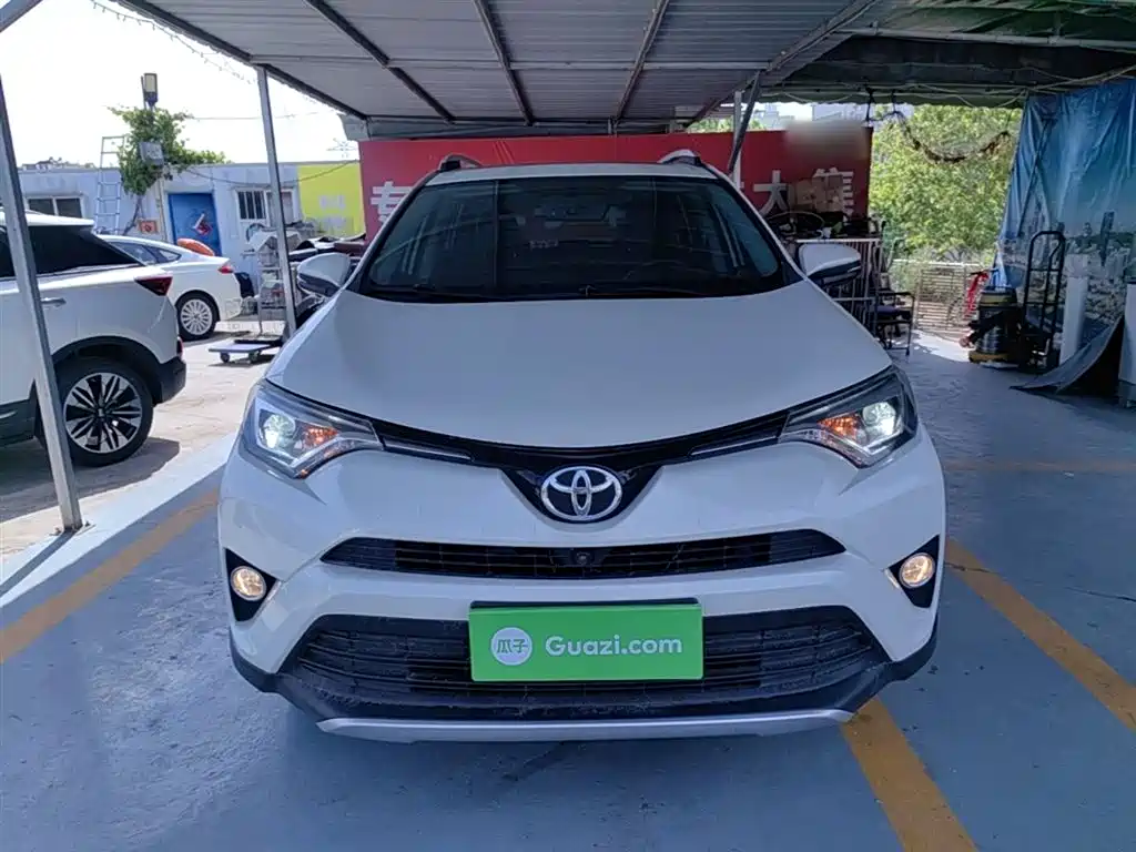 Toyota RAV4 Rongfang 2016 2.0L CVT 2WD Smart (China V) фото 3