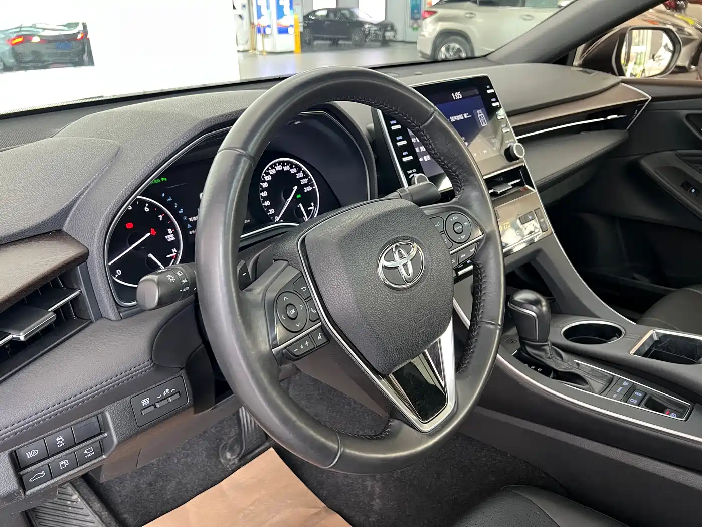 Toyota Avalon 2019 2.5L Touring Premium Edition China VI фото 15