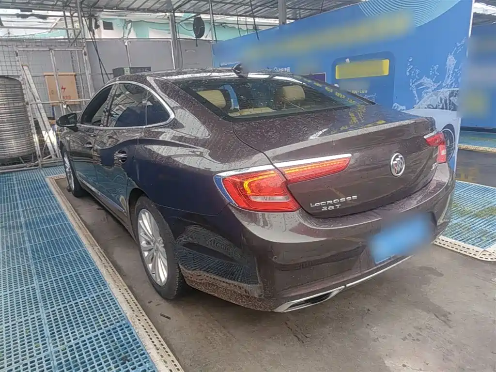 Buick LaCrosse 2016 Model 28T Luxury фото 5