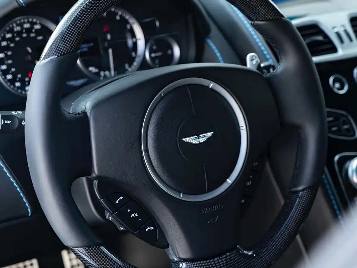 Aston Martin Rapide 2016 6.0L S фото 12