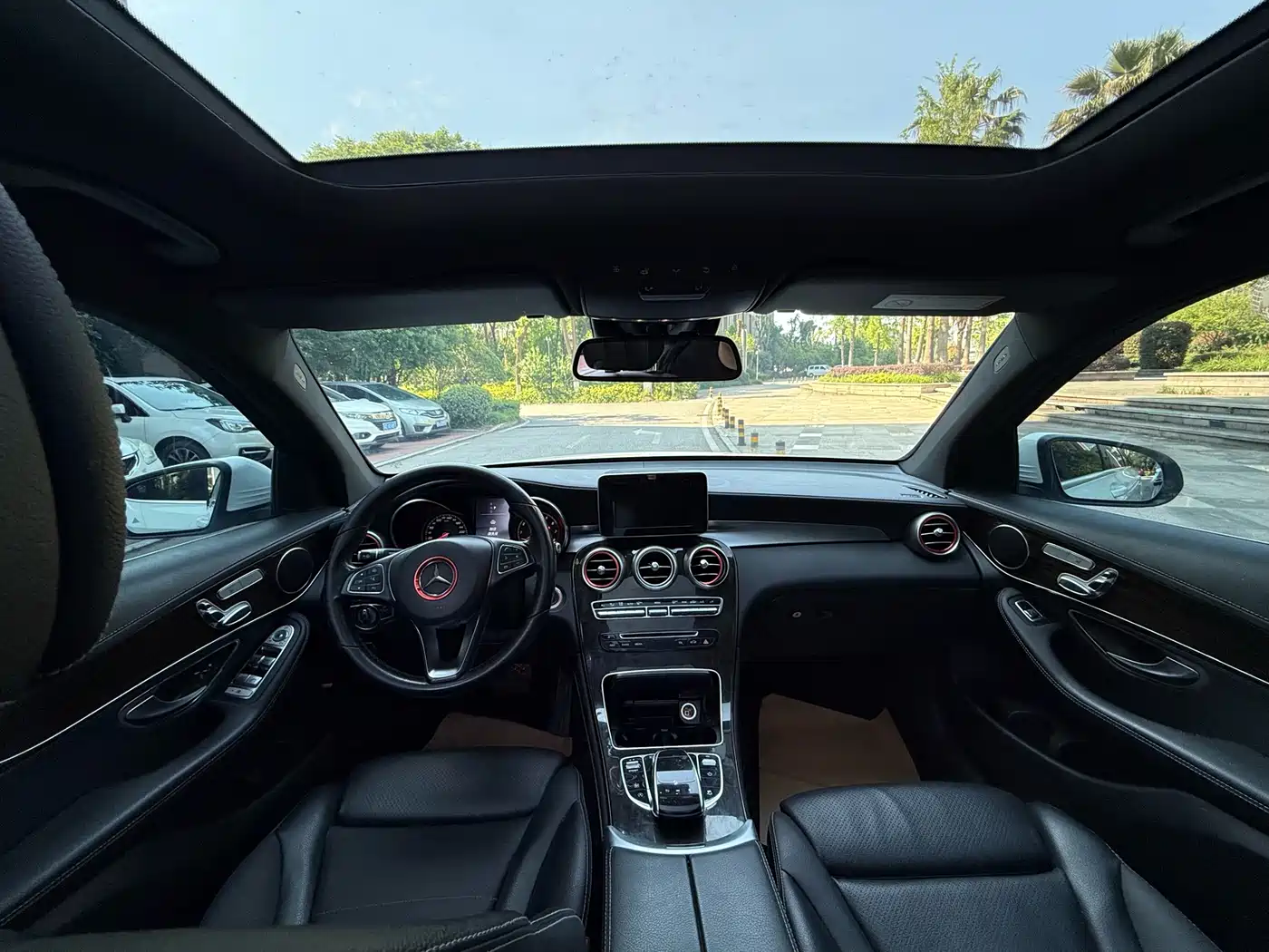 Mercedes-Benz GLC 2017 GLC 260 4MATIC Luxury фото 10