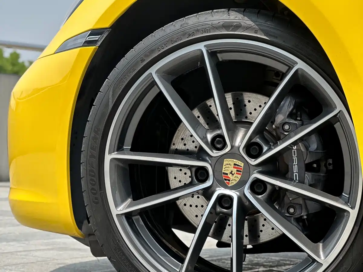 Porsche 911 2020 Carrera 3.0T фото 20