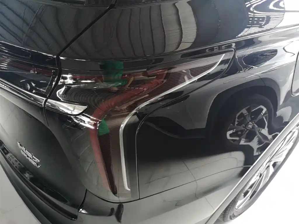 Hongqi HS7 PHEV 2024 2.0T PHEV 4WD Flagship Edition 6-seater фото 8