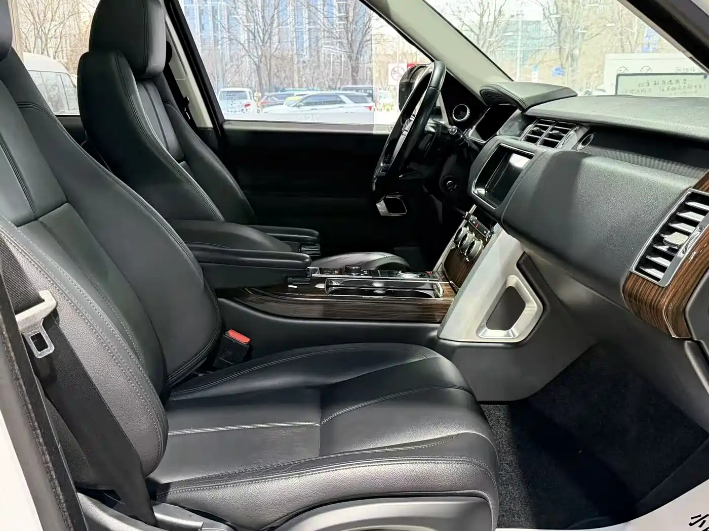 Land Rover Range Rover 2017 3.0 SC V6 Golden Age Edition фото 7