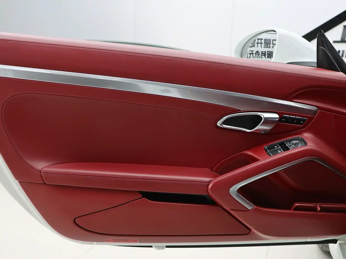 Porsche 718 2016 Cayman 2.0T фото 17
