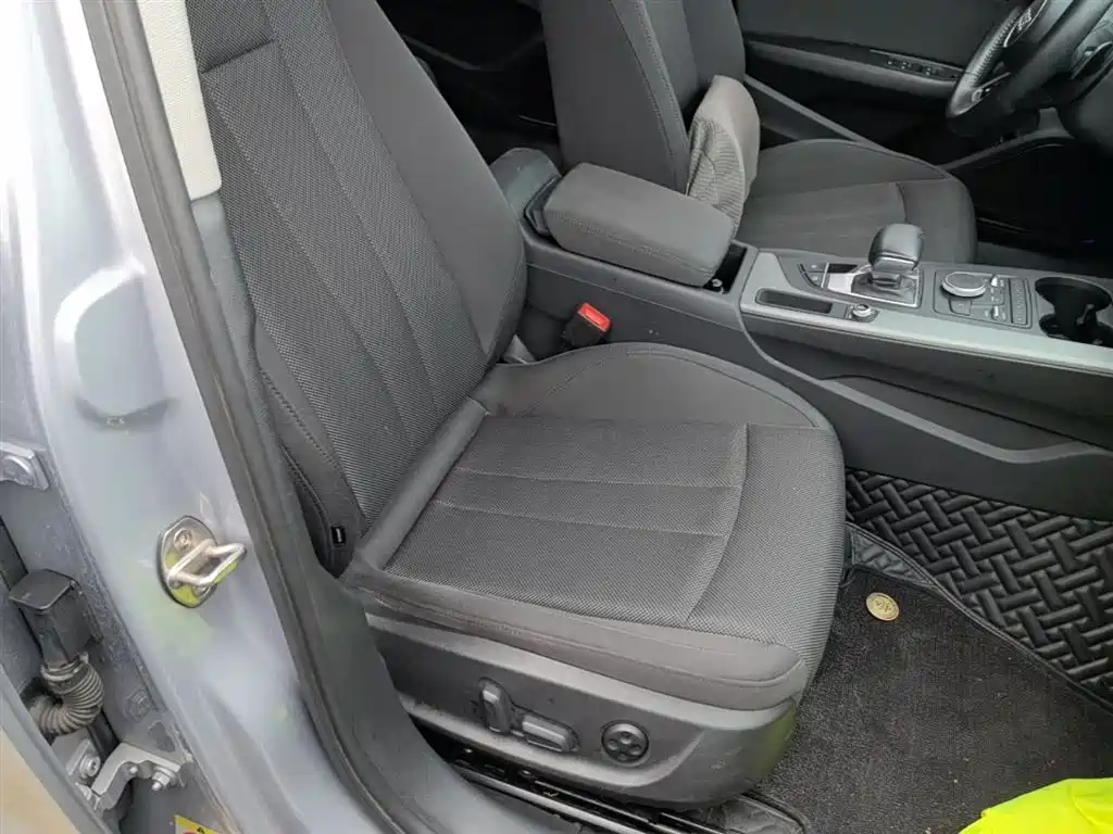 Audi A4L 2019 40 TFSI Progressive (China VI) фото 25