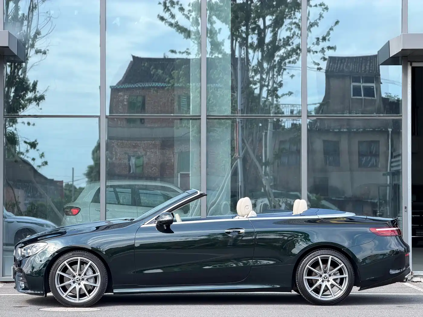 Mercedes-Benz E-Class (Import) 2021 Facelift E 260 Convertible фото 4