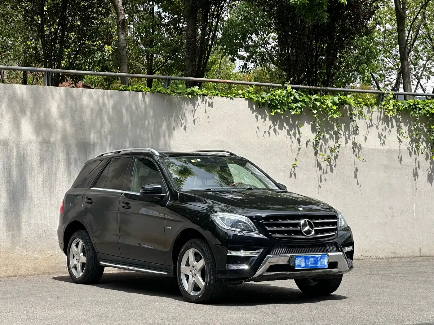 Mercedes-Benz M-Class 2012 Model ML 350 Luxury фото 3