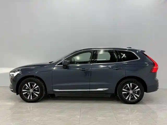 Фото 4 - Volvo XC60