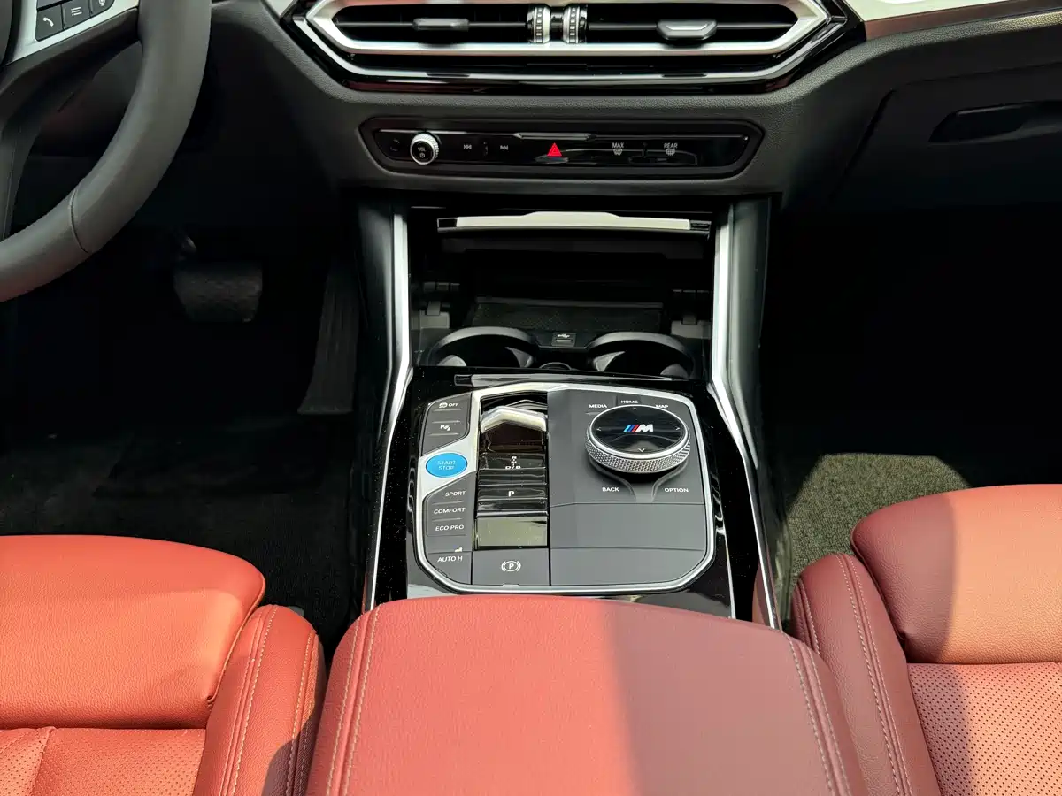 BMW i3 2024 eDrive 35 L фото 9
