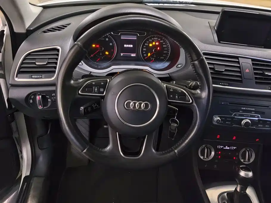Audi Q3 2013 2013 35 TFSI quattro Technology