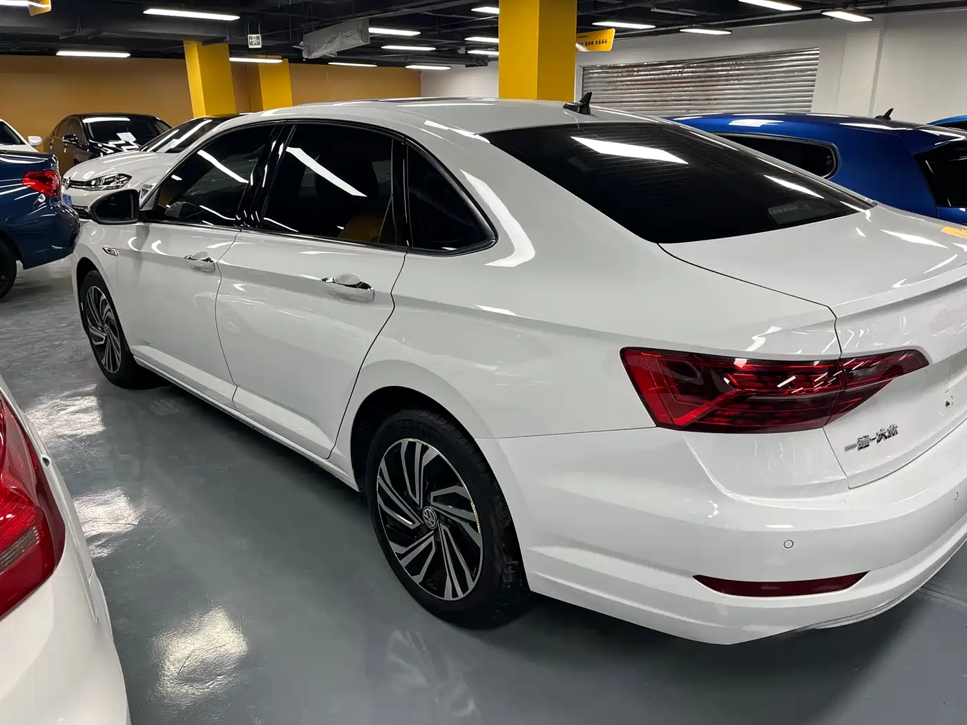 Volkswagen Sagitar 2021 280TSI DSG Surpassing Edition фото 12