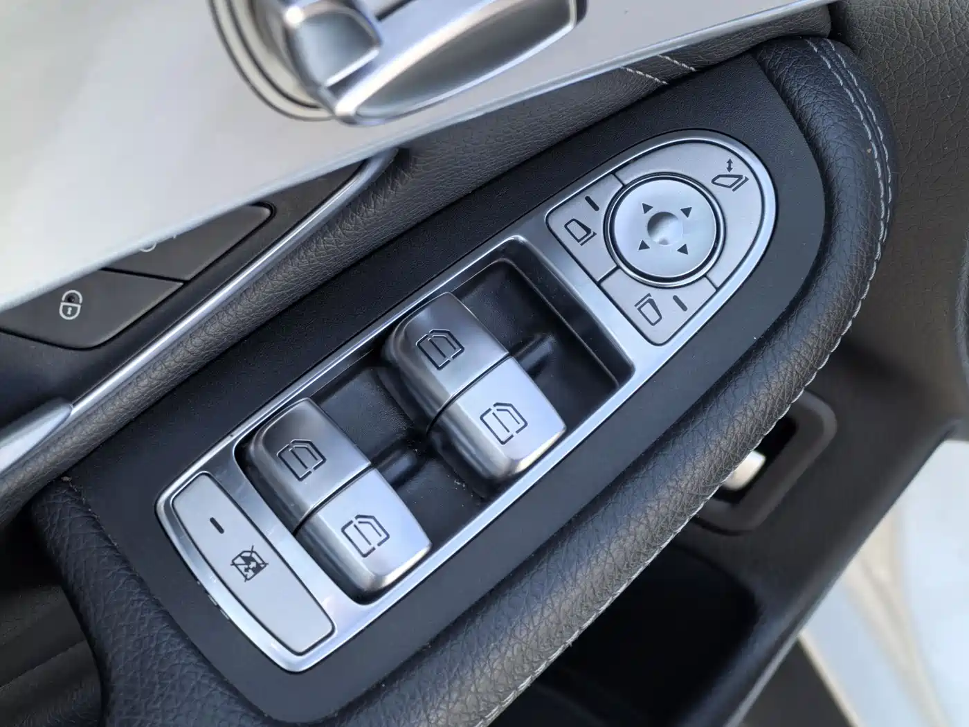 Mercedes-Benz GLC 2020 GLC 260 L 4MATIC Dynamic фото 20