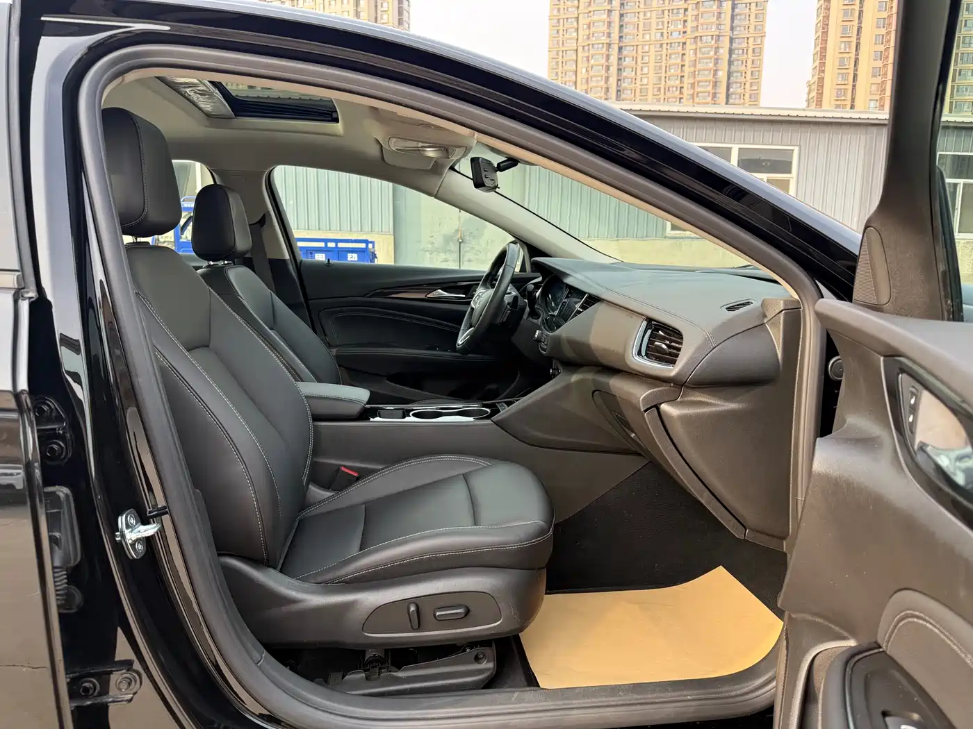 Buick Regal 2024 25T Ultra Comfort Edition фото 22