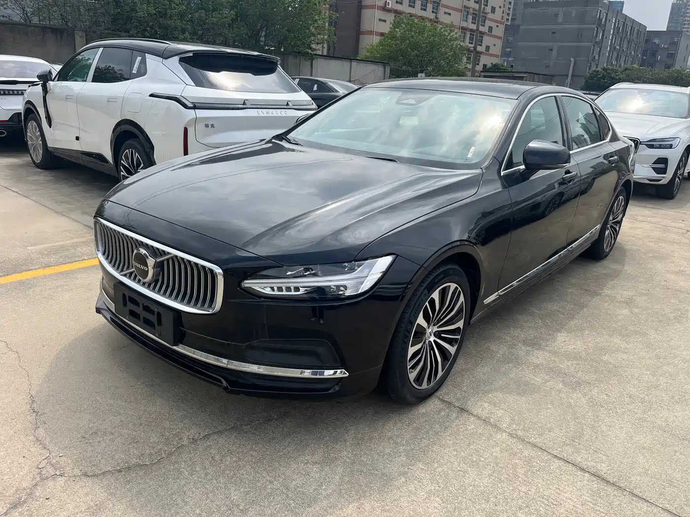 Volvo S90 2025 B5 Zhiyi Luxury Edition
