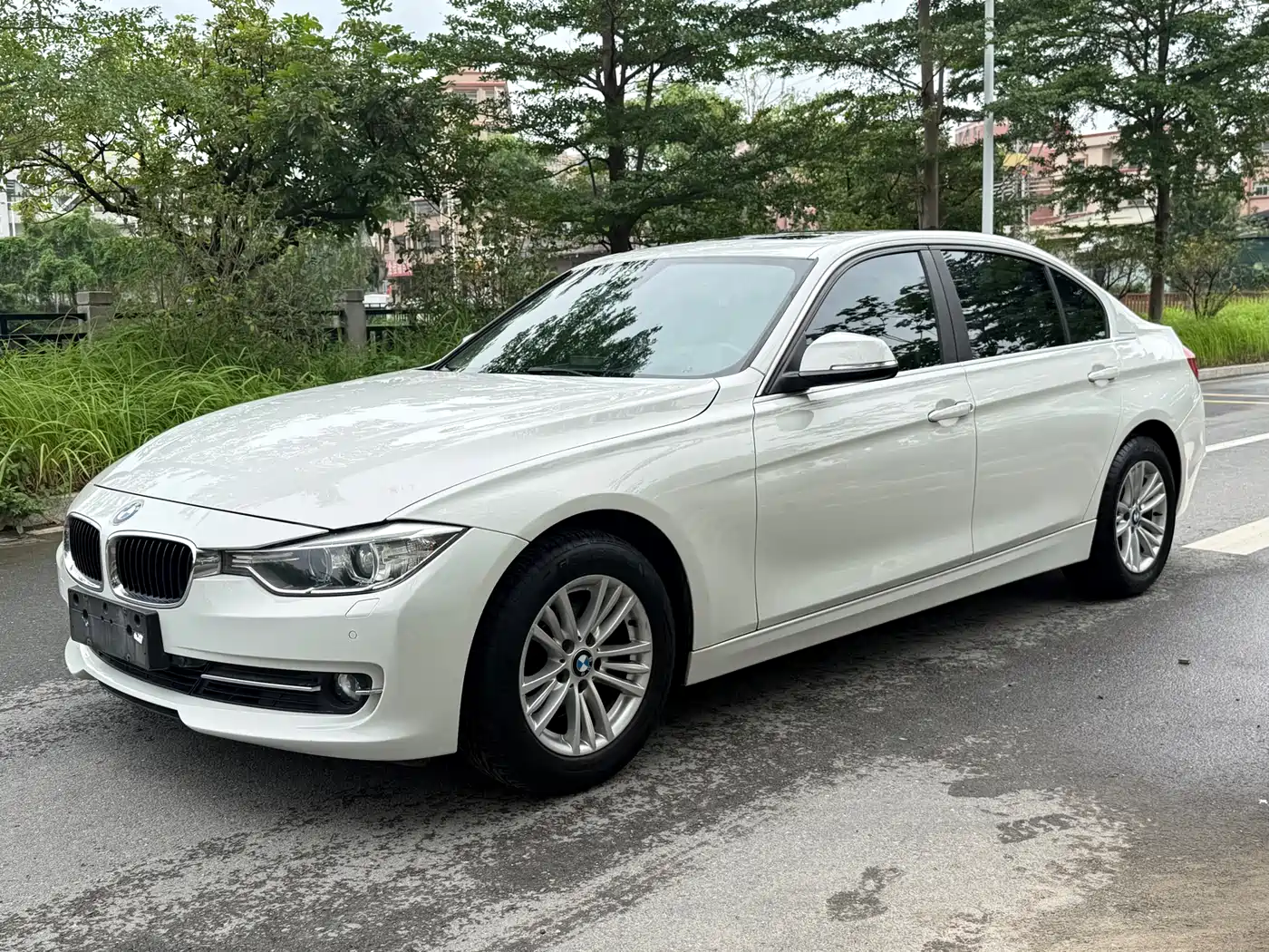 BMW 3 Series 2013 320Li Fashion Model