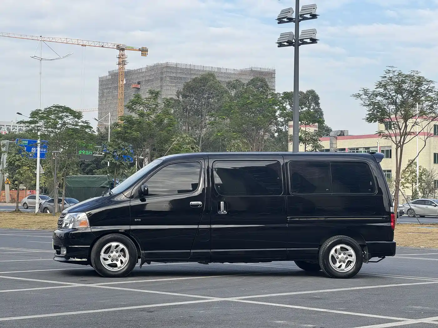 Jinbei Grace 2008 2007 2.7L First Class Luxury 9-seater 3RZ