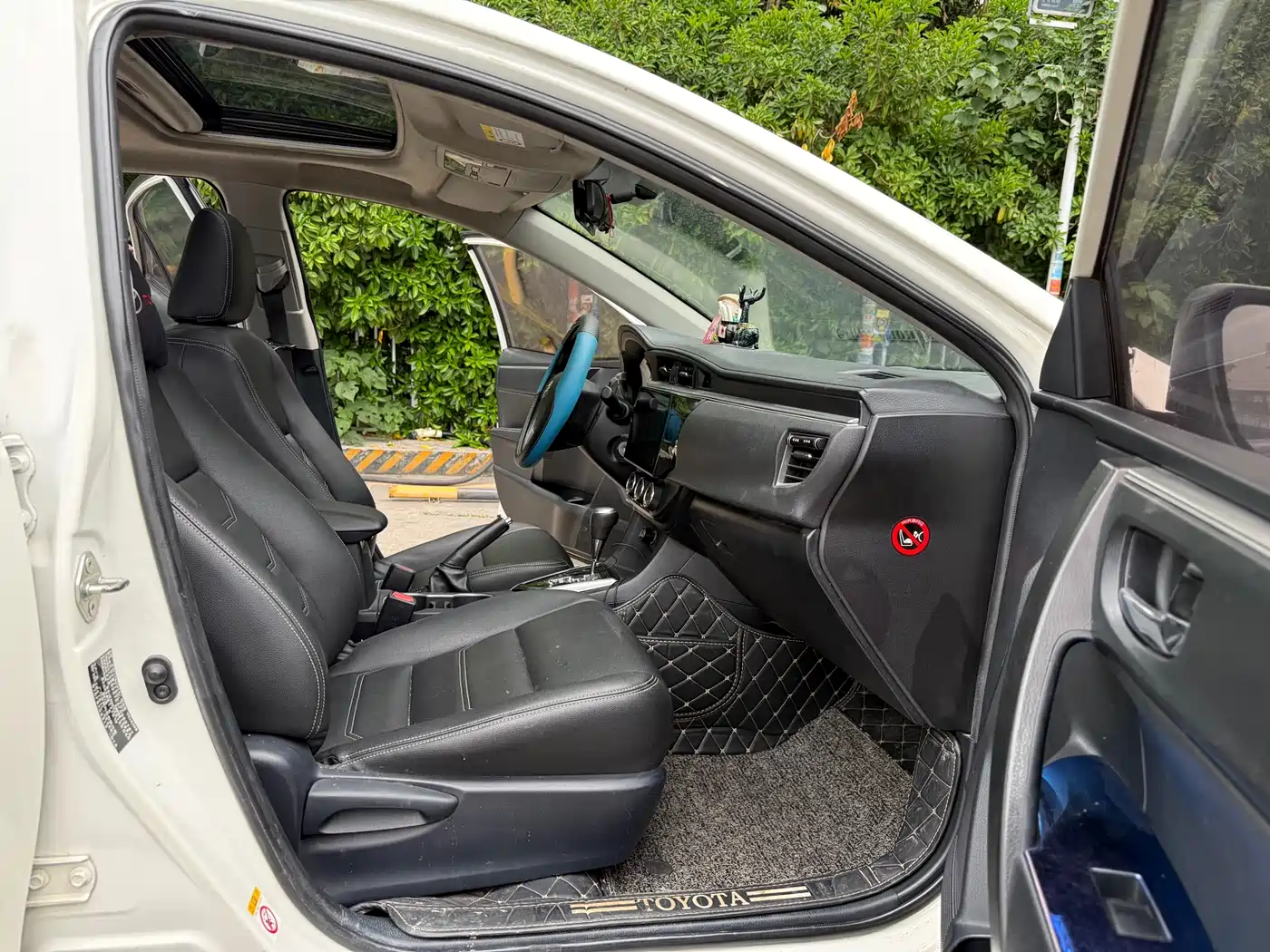Toyota Levin 2014 1.6G CVT Elite Edition фото 10