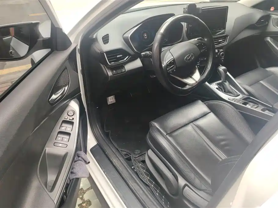 Hyundai Fista 2019 280TGDi Sport Edition China VI фото 7