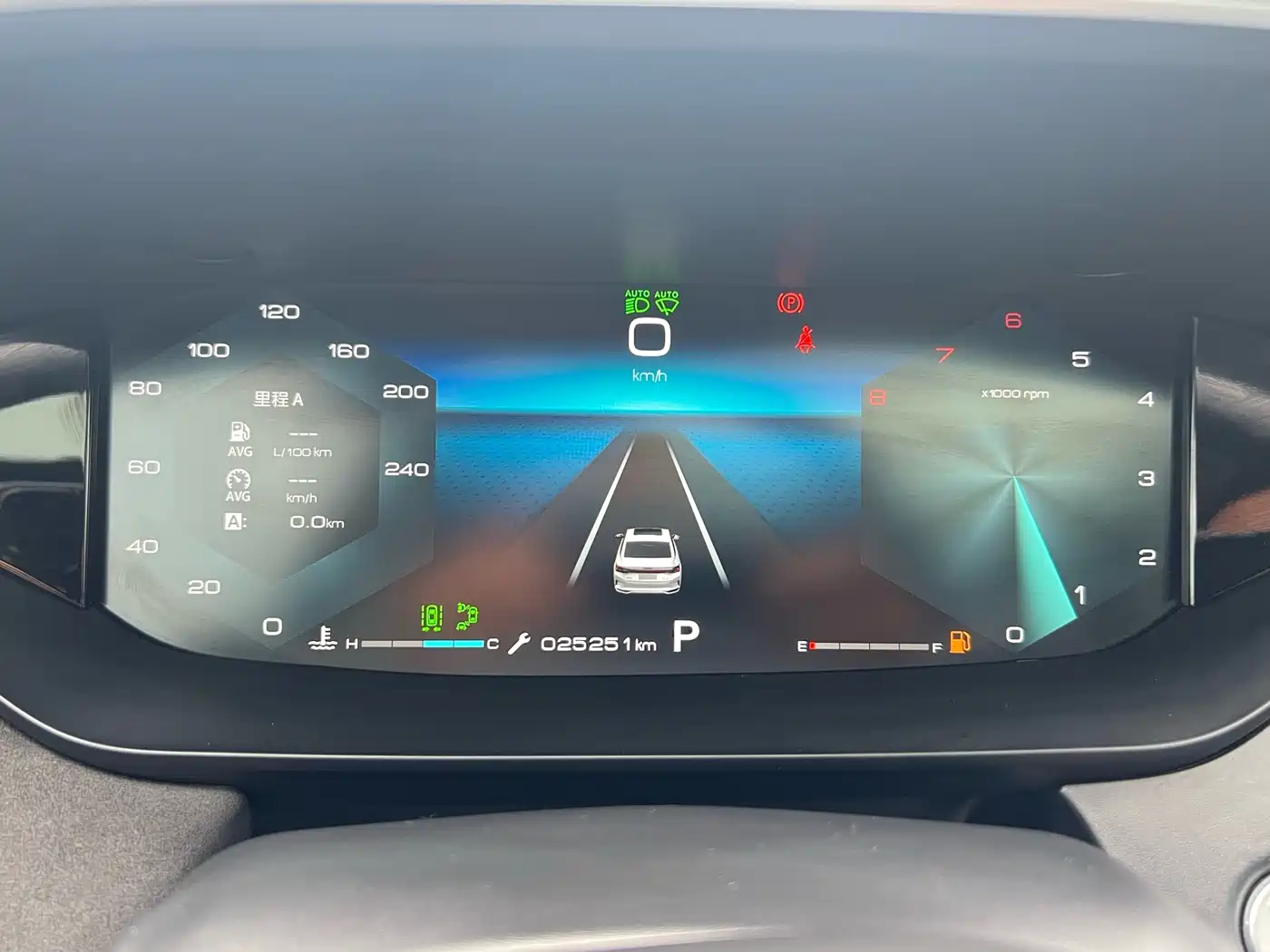 DONGFENG YI HYUN MAX