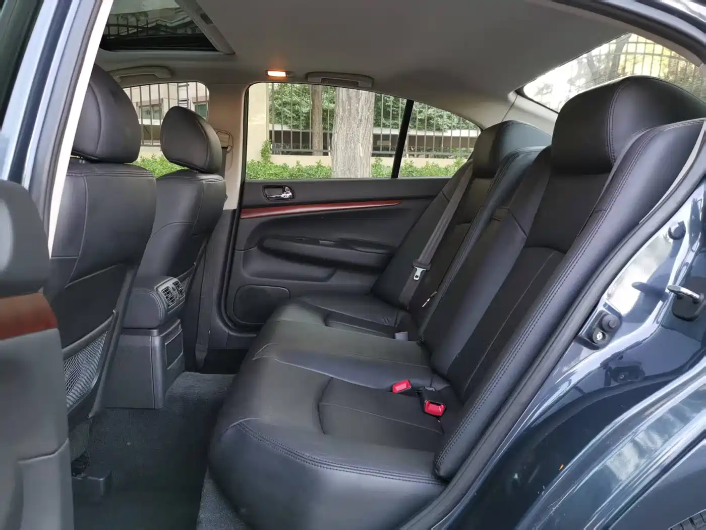 Infiniti G Series 2010 G37 Sedan фото 11