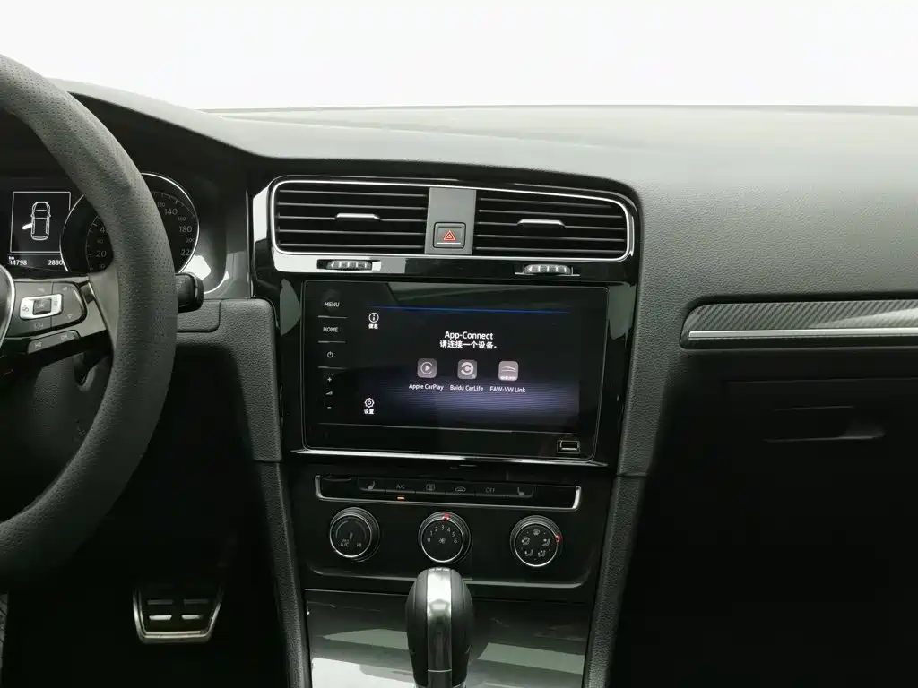 Volkswagen Golf 2018 230TSI Automatic Luxury 12