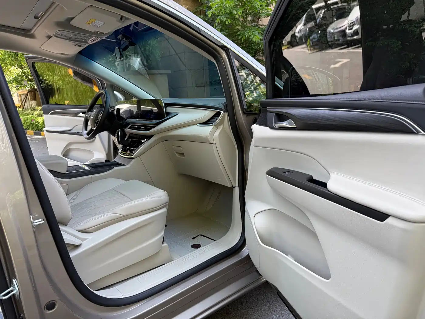 Buick GL8 2023 ES Landmaster Comfort фото 6