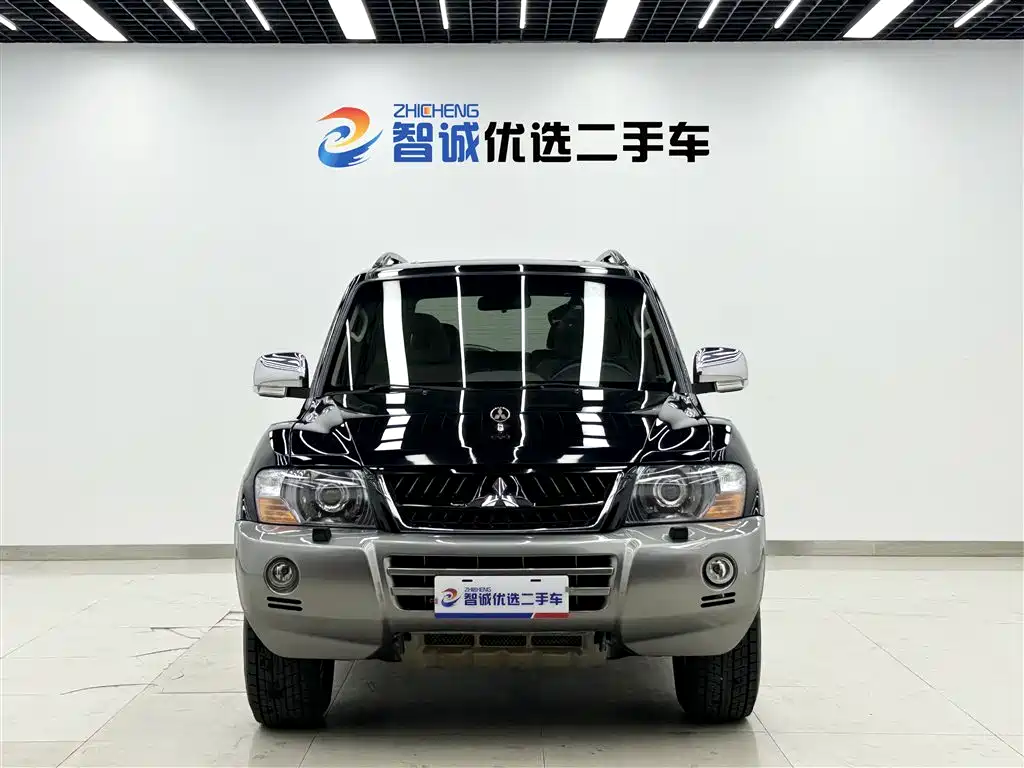 Mitsubishi Pajero 2011 Mitsubishi Pajero V73 3.0L AT GLS фото 2
