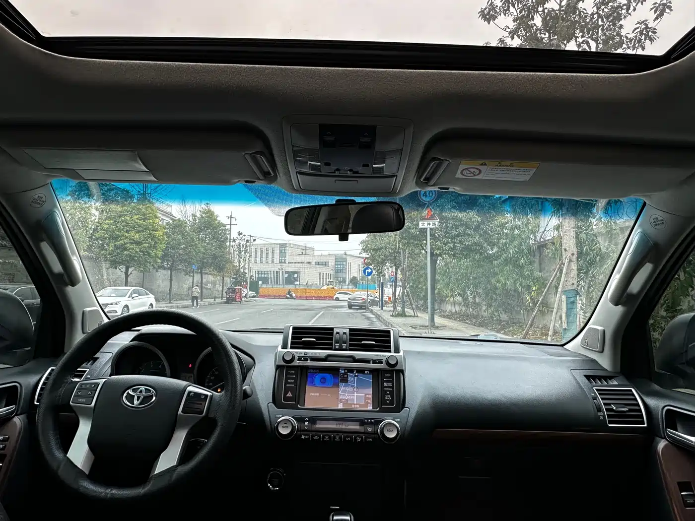 Toyota Prado 2016 2.7L Auto Luxury Edition фото 10