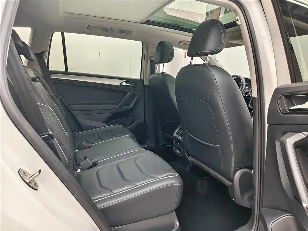 VOLKSWAGEN TIGUAN L NEW ENERGY