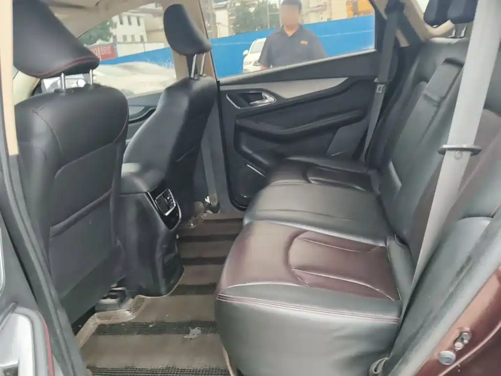 Baojun 560 2016 2015 1.8L Manual Luxury